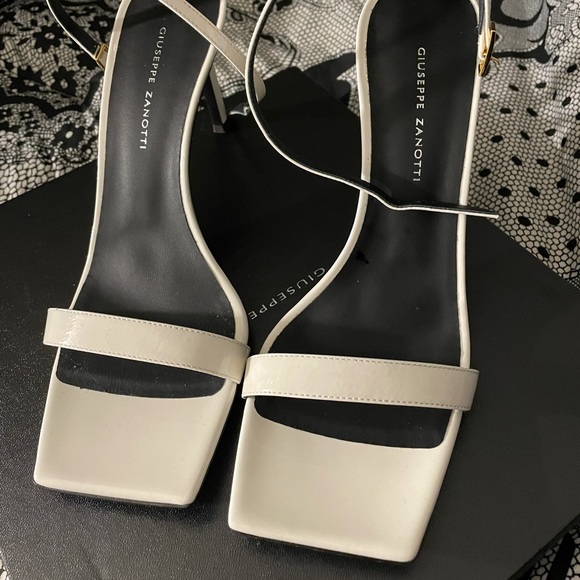 GIUSEPPE ZANOTTI SQUARE TOE HEEL SANDALS - Picture 7 of 11